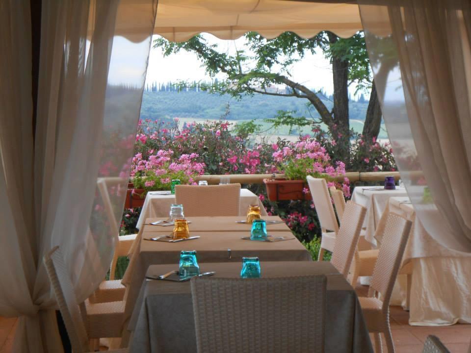 קולה ואל ד'אלזה Taverna Di Bibbiano מראה חיצוני תמונה